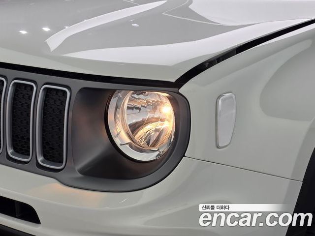 Jeep Renegade 2022 — фото 8