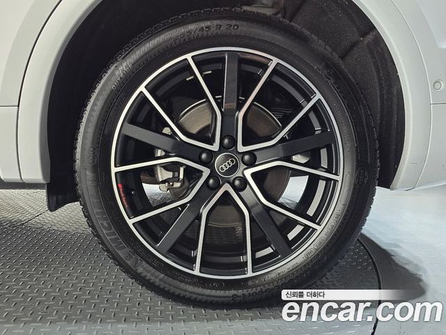 Audi Q5 2024 — фото 7