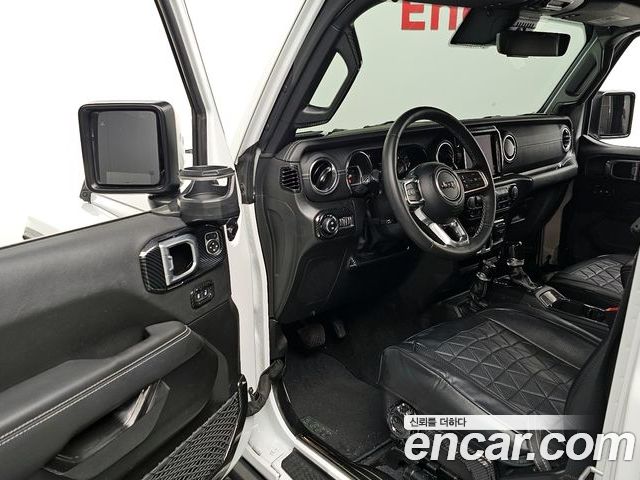 Jeep Wrangler 2023 — фото 10