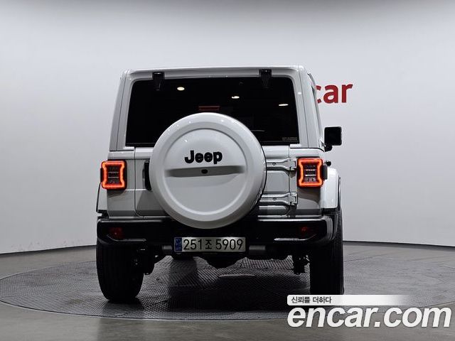 Jeep Wrangler 2023 — фото 4
