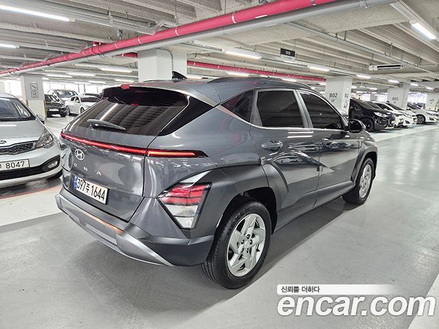 Hyundai Kona 2023 — фото 6