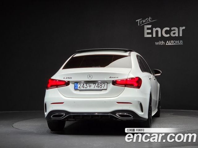 Mercedes-Benz A-Class 2022 — фото 4