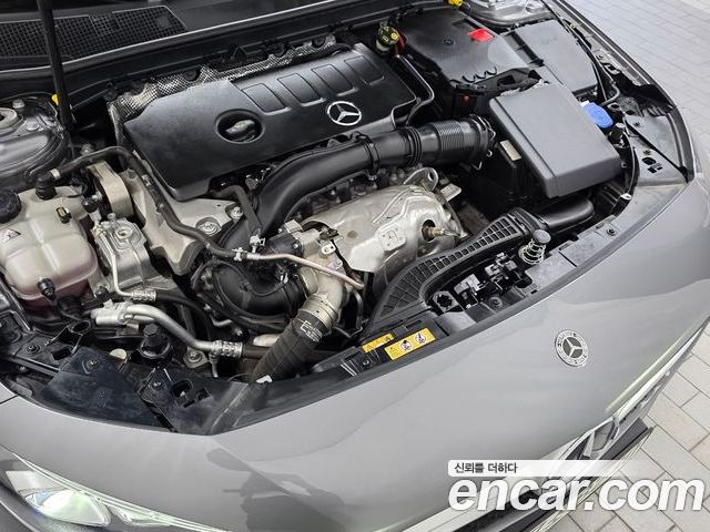 Mercedes-Benz A-Class 2022 — фото 6