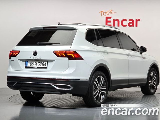 Volkswagen Tiguan 2023 — фото 2