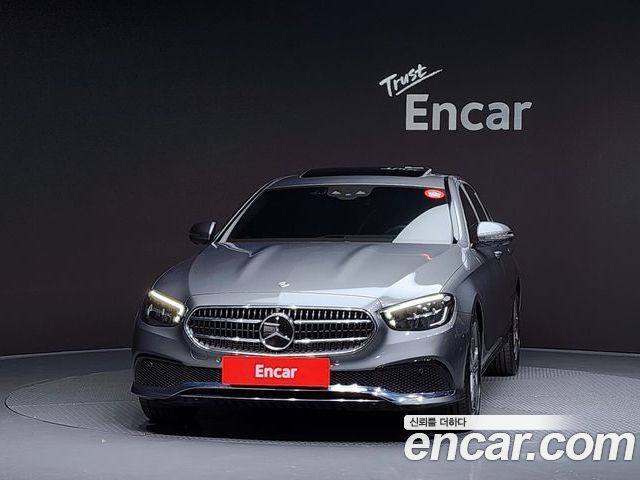 Mercedes-Benz E-Class 2023 — фото 3
