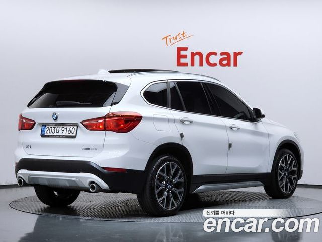 BMW X1 2022 — фото 2