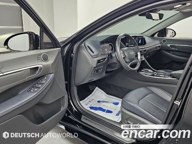 Hyundai Sonata 2023 — фото 10