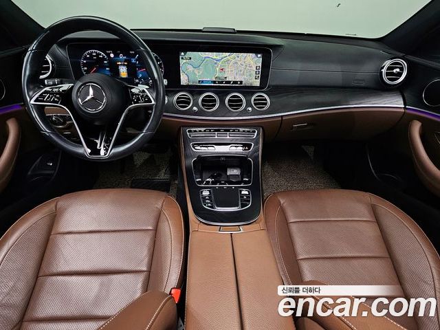 Mercedes-Benz E-Class 2023 — фото 7