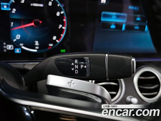 Mercedes-Benz E-Class 2023 — фото 9