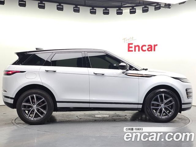 Land Rover Range Rover Evoque 2025 — фото 6