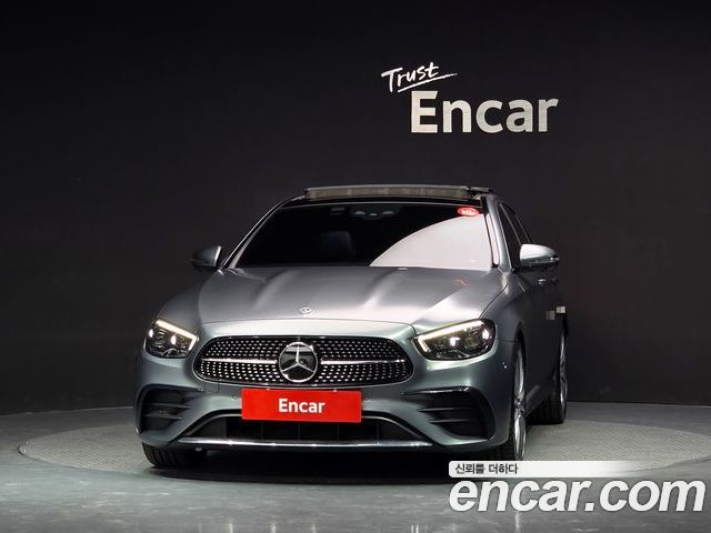 Mercedes-Benz E-Class 2022 — фото 3