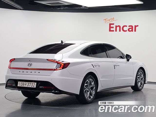 Hyundai Sonata 2023 — фото 2