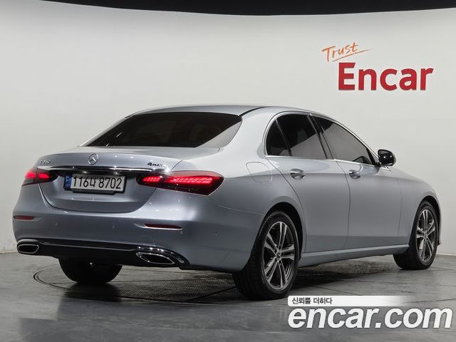 Mercedes-Benz E-Class 2022 — фото 2