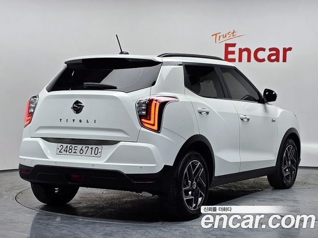 SsangYong Tivoli 2022 — фото 2