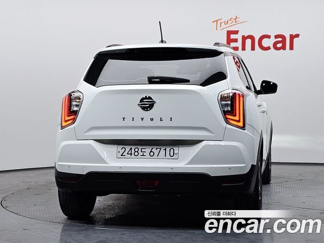 SsangYong Tivoli 2022 — фото 4