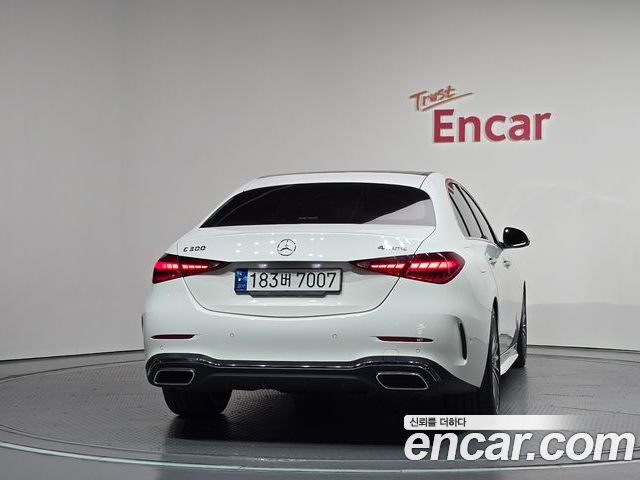 Mercedes-Benz C-Class 2023 — фото 4