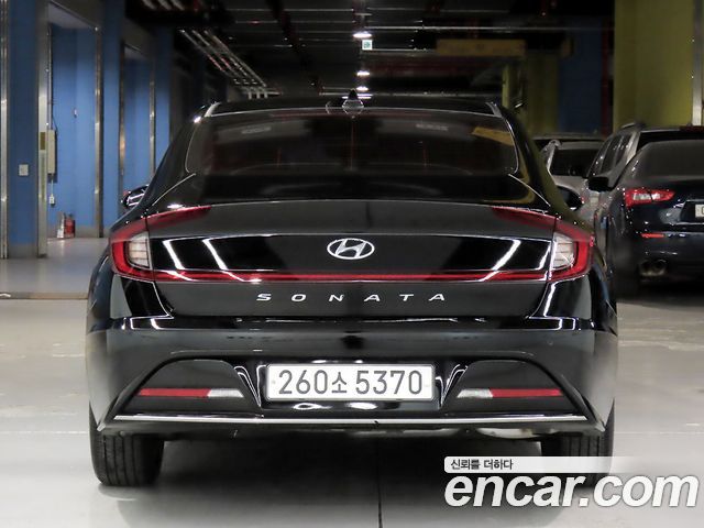 Hyundai Sonata 2023 — фото 3