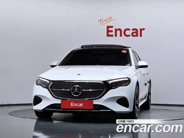 Mercedes-Benz E-Class 2024 — фото 3