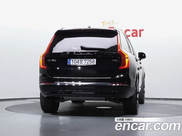 Volvo XC90 2024 — фото 4