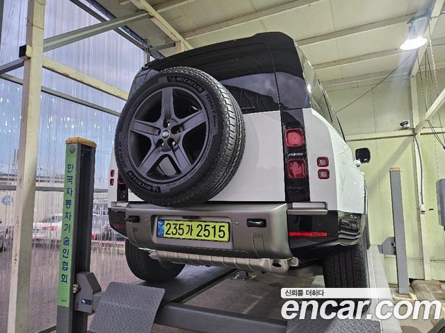 Land Rover Defender 2025 — фото 2