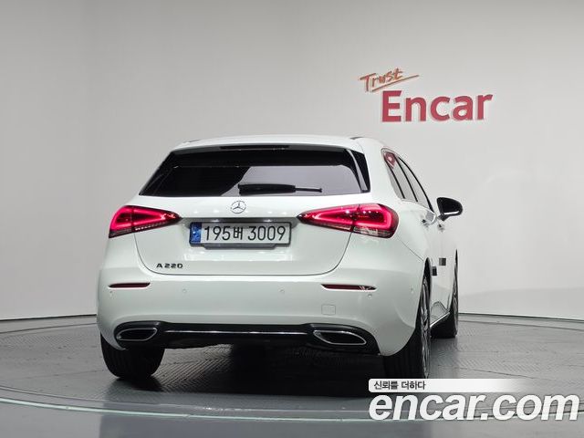Mercedes-Benz A-Class 2022 — фото 4