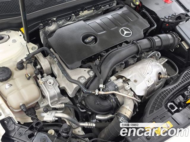 Mercedes-Benz A-Class 2022 — фото 6