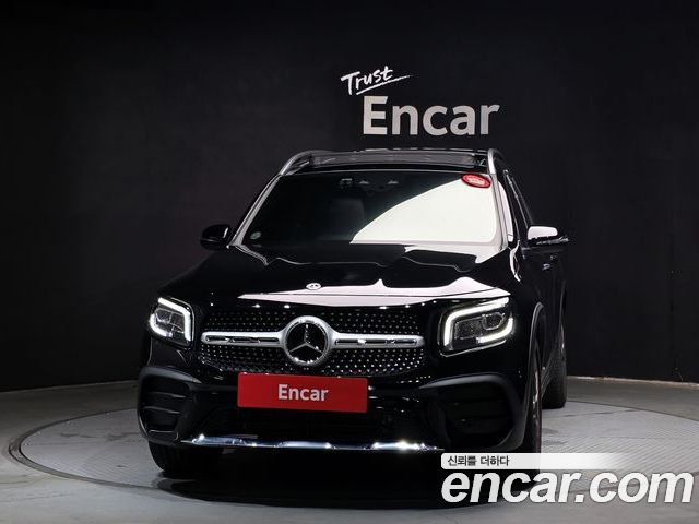 Mercedes-Benz GLB 2023 — фото 3