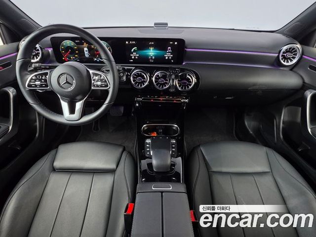 Mercedes-Benz A-Class 2022 — фото 10