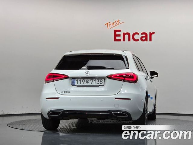 Mercedes-Benz A-Class 2022 — фото 4