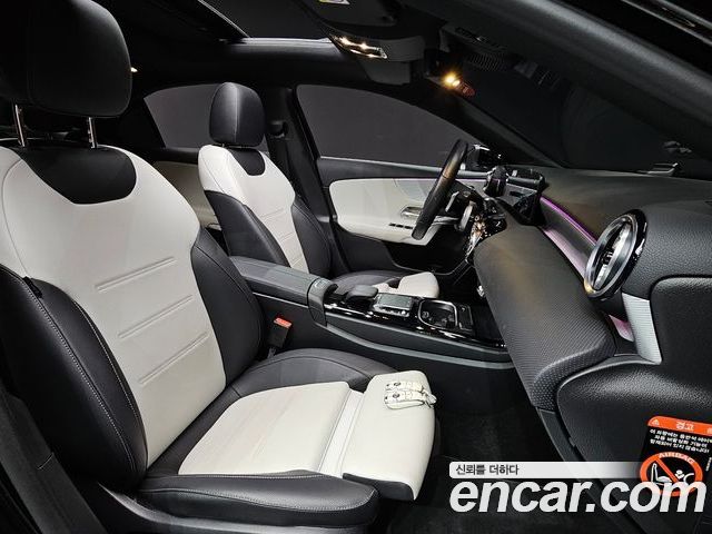 Mercedes-Benz A-Class 2022 — фото 10