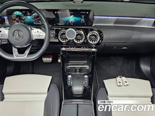 Mercedes-Benz A-Class 2022 — фото 7