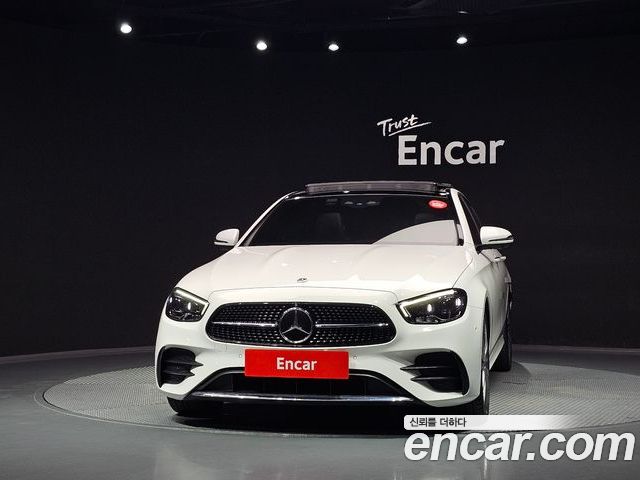 Mercedes-Benz E-Class 2022 — фото 3