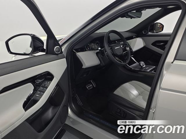 Land Rover Range Rover Evoque 2026 — фото 10