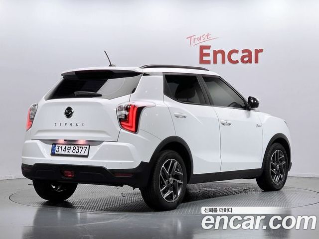 SsangYong Tivoli 2022 — фото 2