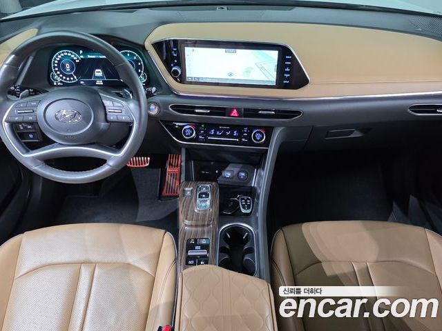 Hyundai Sonata 2022 — фото 10