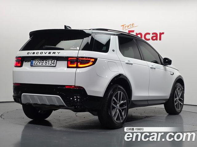 Land Rover Discovery Sport 2025 — фото 2