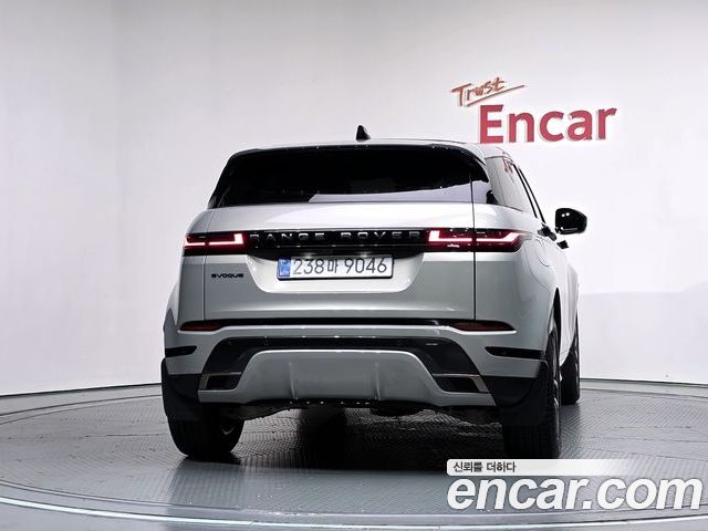 Land Rover Range Rover Evoque 2025 — фото 4