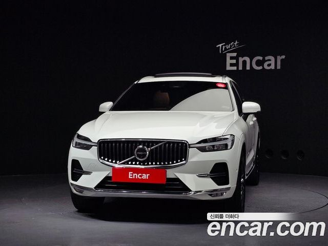 Volvo XC60 2025 — фото 3