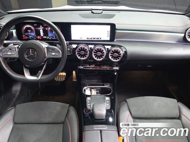 Mercedes-Benz CLA 2023 — фото 10