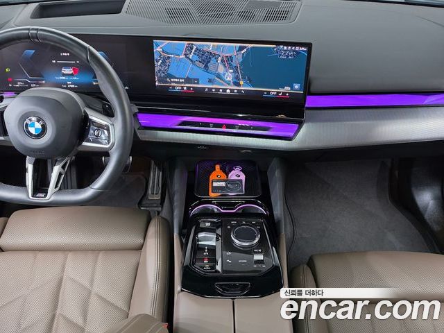 BMW 5 Series 2025 — фото 10