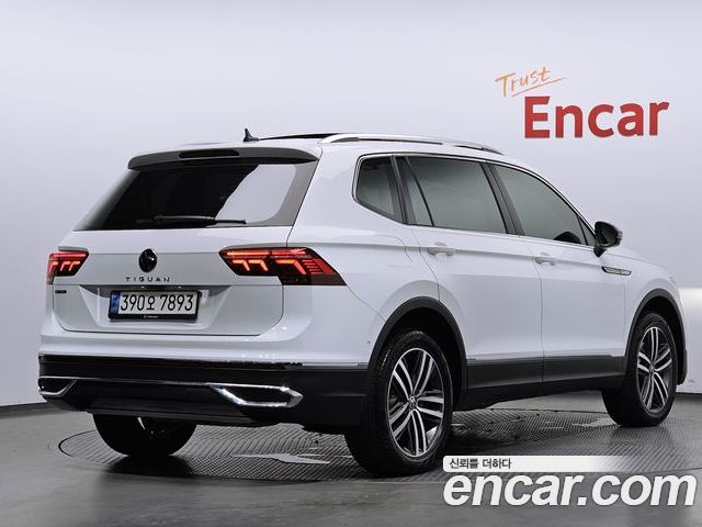 Volkswagen Tiguan 2023 — фото 2