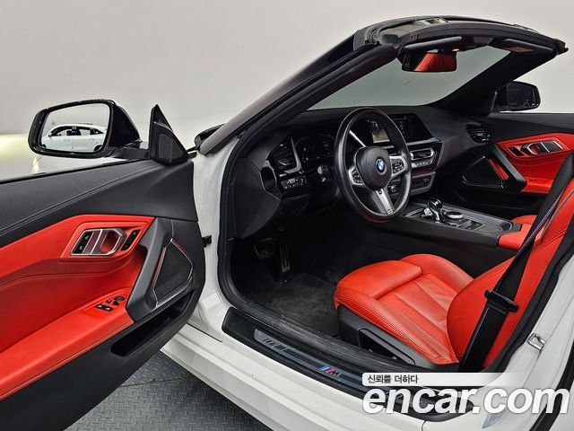 BMW Z4 2022 — фото 10