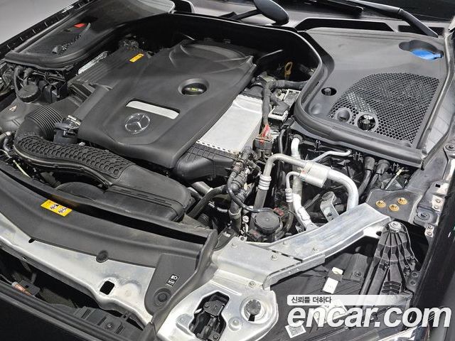Mercedes-Benz E-Class 2023 — фото 6