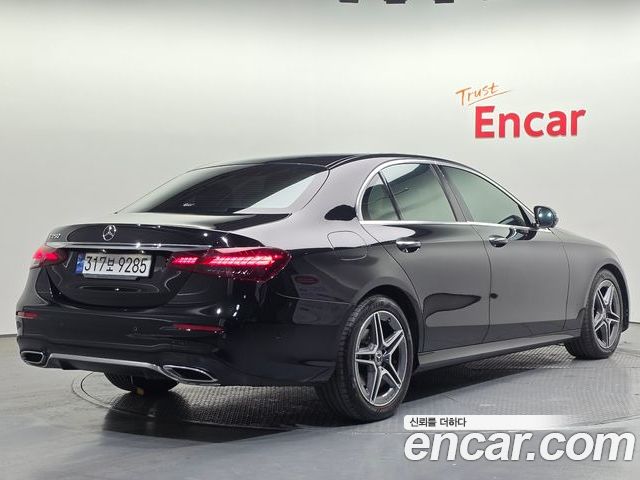 Mercedes-Benz E-Class 2023 — фото 2