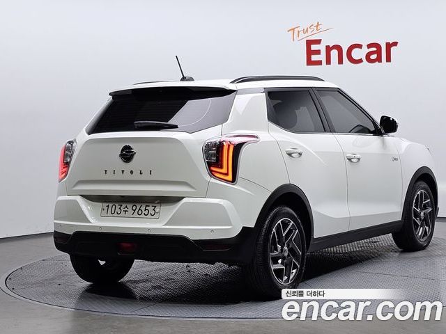 SsangYong Tivoli 2022 — фото 2