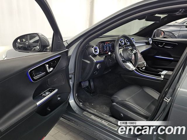 Mercedes-Benz C-Class 2022 — фото 10