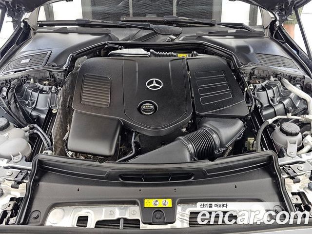 Mercedes-Benz C-Class 2022 — фото 6