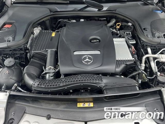 Mercedes-Benz E-Class 2023 — фото 6