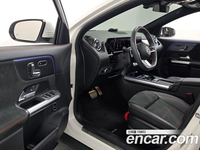Mercedes-Benz GLA 2025 — фото 10