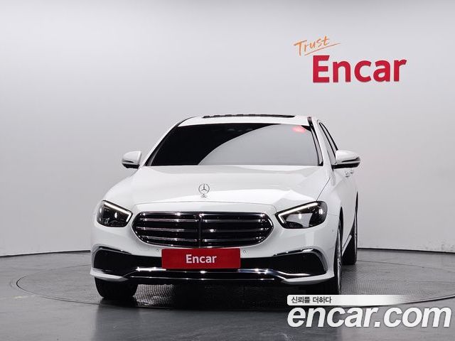 Mercedes-Benz E-Class 2023 — фото 3
